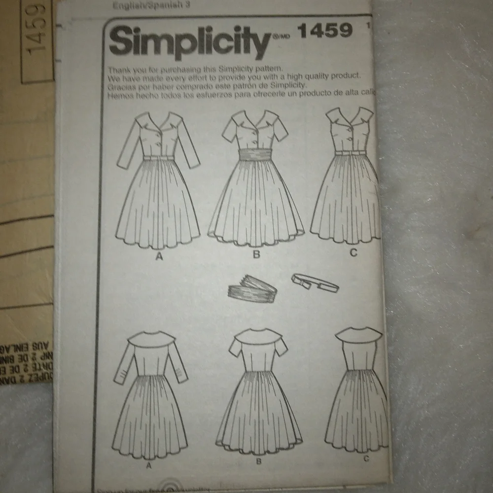 SIMPLICITY 1459 sz 16-24  Misses 1950s style dress w/ lapel collar in variations